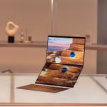 Laptop hai màn hình ASUS Zenbook DUO mở đặt trước tại Việt Nam