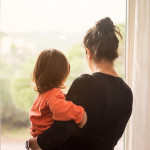 Mẹ đơn thân lương 13 triệu và hơn 500 triệu tiết kiệm có nên đón con lên thành phố?