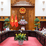 Thủ tướng Chính phủ Phạm Minh Chính làm việc với Tổ công tác an ninh năng lượng về các giải pháp trước tác động từ diễn biến phức tạp của cuộc xung đột quân sự tại Trung Đông
