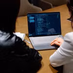 AI bùng nổ, tương lai của lập trình viên có thể không còn nằm ở việc viết code