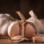 Ăn tỏi sống được xem là bí quyết vàng cho tim mạch, miễn dịch và tiêu hóa