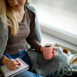 Cô gái 9x Sài Gòn thu nhập 50 triệu đồng/tháng nên sống dư dả hay tích trữ vàng, dành tiền mua nhà?