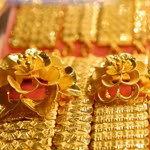 Vàng lao dốc, chênh lệch cao khiến nhà đầu tư thiệt kép