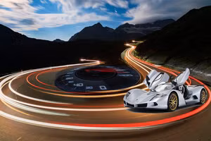 TOP 10 siêu xe hợp pháp có tốc độ nhanh nhất trên đường phố