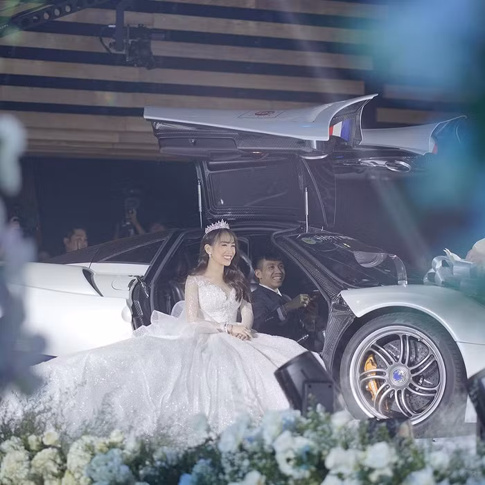 7 đám cưới cổ tích của giới nhà giàu Việt-13