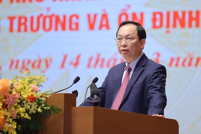 Phó Thống đốc thường trực Ngân hàng Nhà Đào Minh Tú