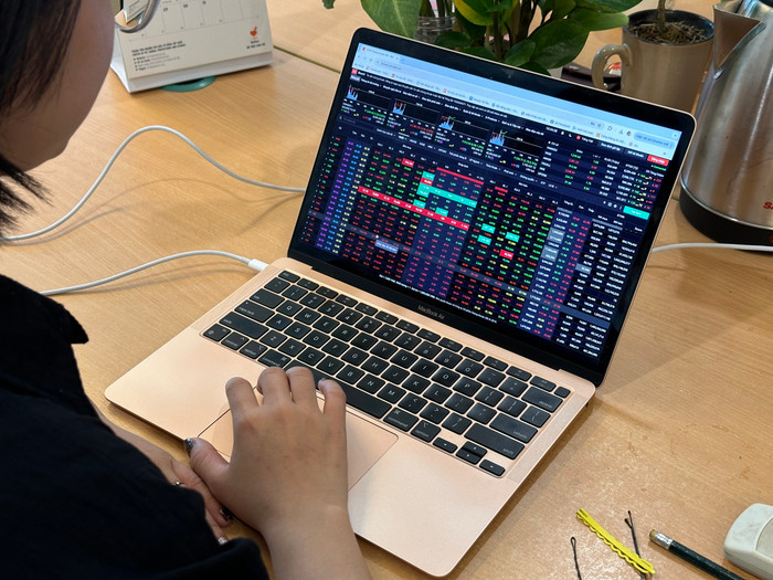 Thị trường vẫn vận động ổn định và áp lực giảm điểm cũng được cải thiện