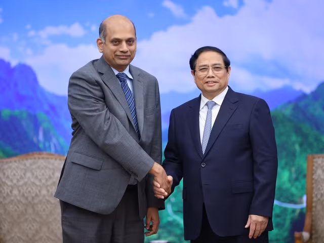Thủ tướng Phạm Minh Chính và ông Karthik Rammohan, Phó Chủ tịch cấp cao Tập đoàn Lam Research (Hoa Kỳ)