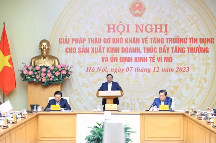 Thủ tướng Phạm Minh Chính chủ trì Hội nghị bàn giải pháp tháo gỡ khó khăn về tăng trưởng tín dụng cho sản xuất, kinh doanh thúc đẩy tăng trưởng và ổn định kinh tế vĩ mô
