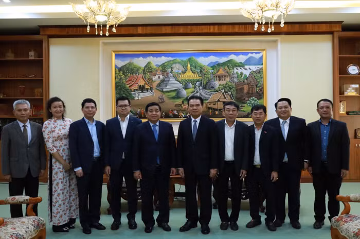 Quan hệ Việt Nam - Lào đang phát triển hết sức tốt đẹp, toàn diện trên nền tảng ngày càng tin cậy và gắn bó