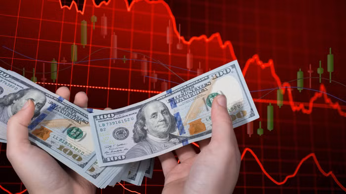 Ngân hàng Nhà nước đã bán ra khoảng 700 triệu USD dự trữ ngoại hối, tỷ giá có thể "hạ sốt" trong quý 2?