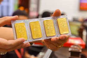 Vàng bật dậy sau cú sốc, thị trường xuất hiện lực bắt đáy