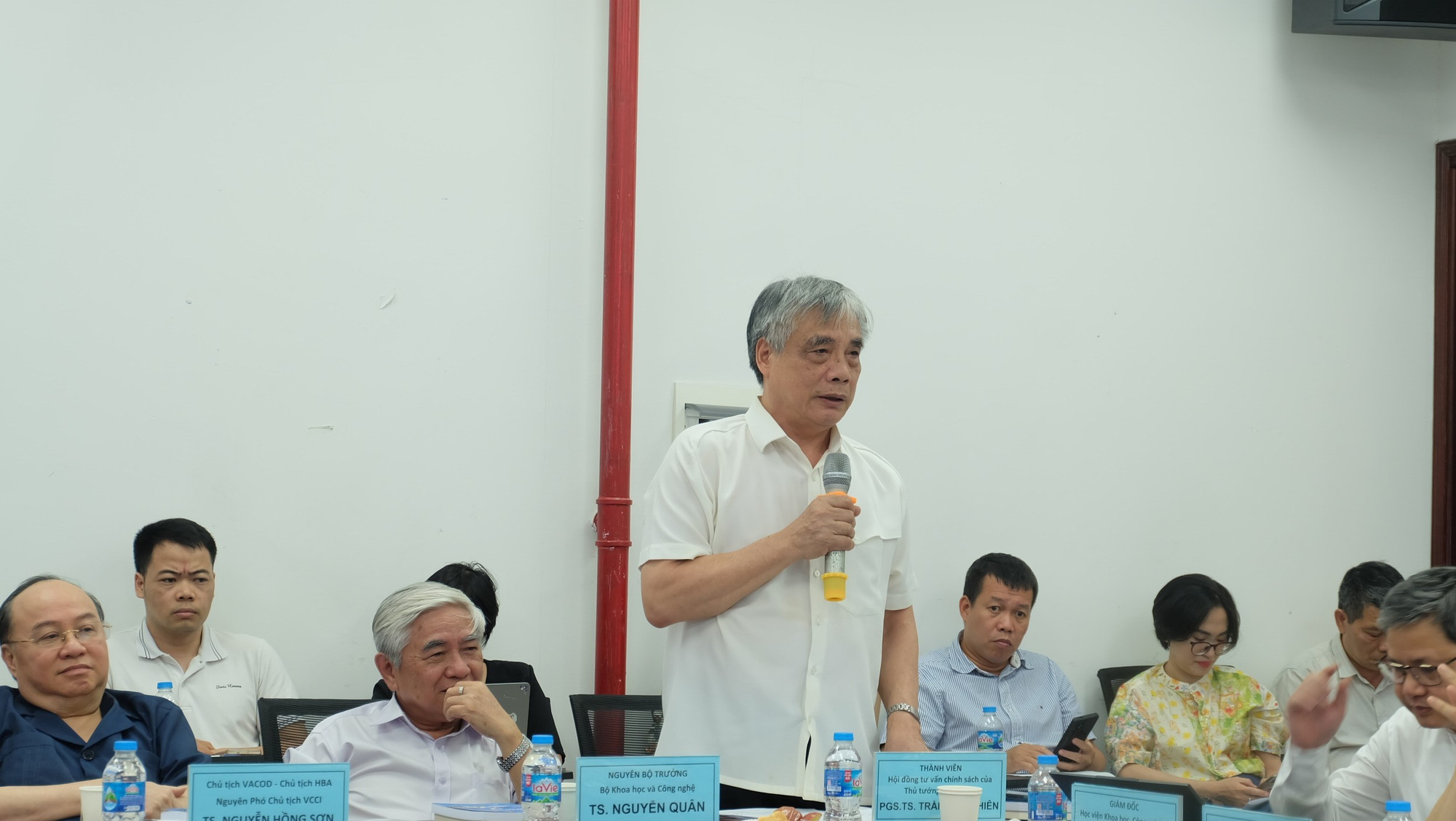 PGS.TS Trần Đình Thiên, nguyên Viện trưởng Viện Kinh tế Việt Nam r5.jpg