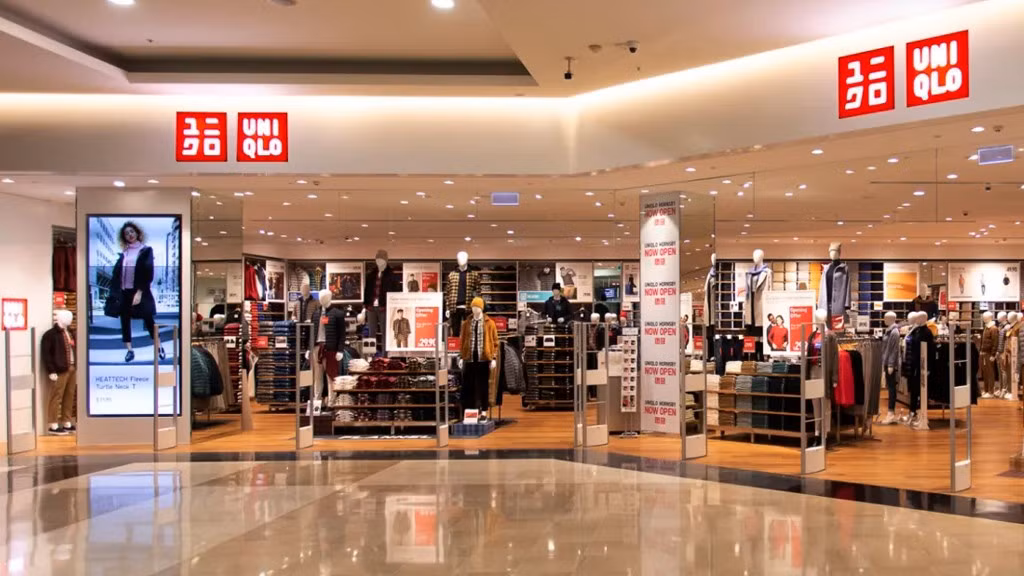 uniqlo-vietnam-1.jpg