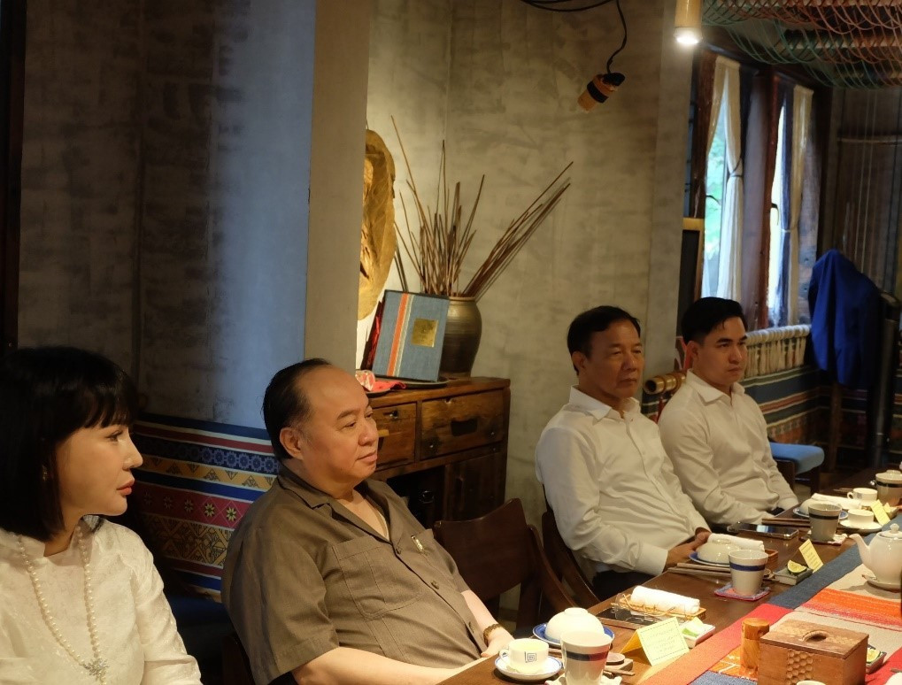 y11.jpg