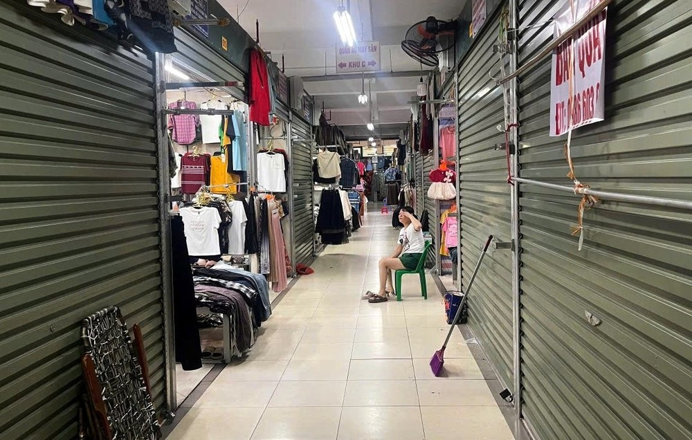 Không ít tiểu thương phải đóng cửa trước tình tình thực tế còn nhiều khó khăn 66-aaassssssssssssssssssss.jpg