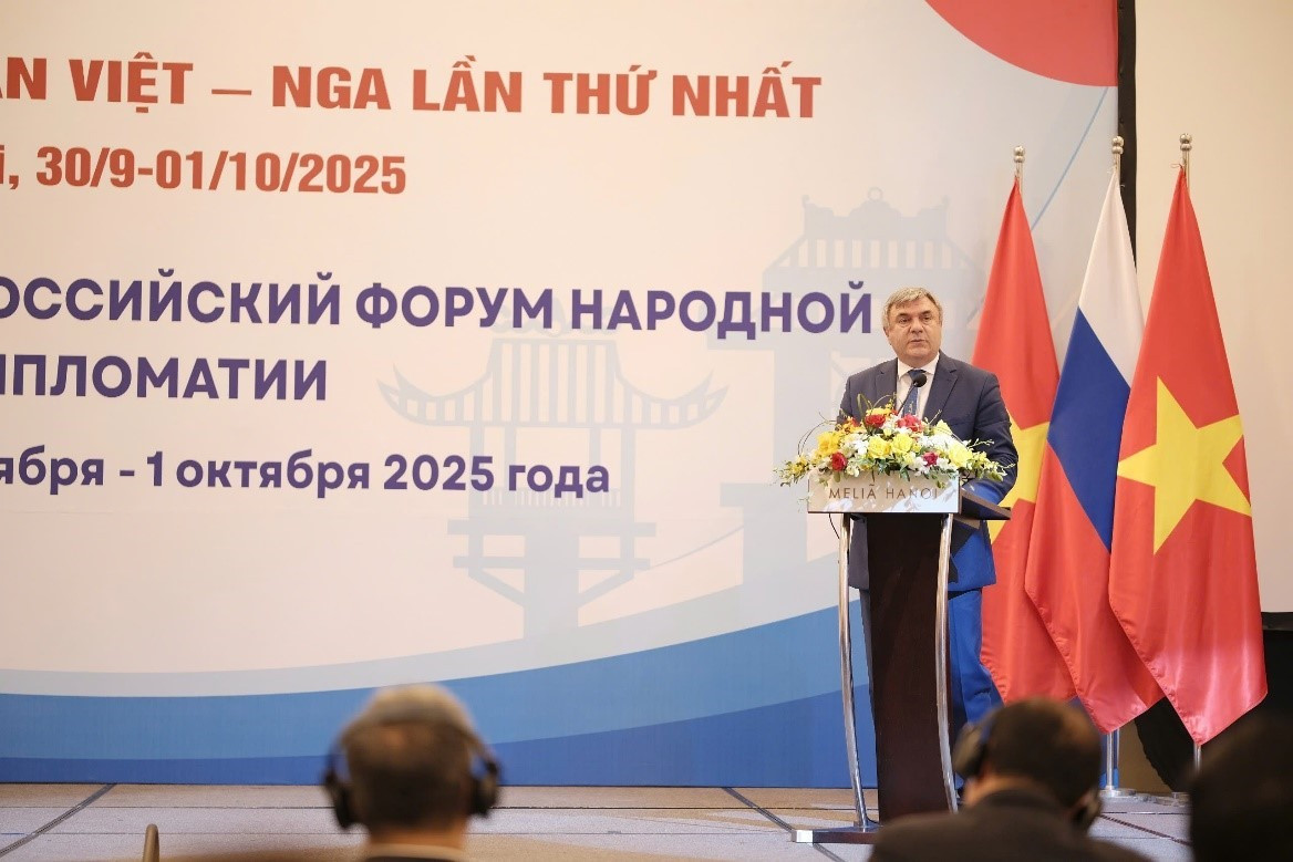 Ông Kalganov Vyacheslav Gennadievich, Phó Chủ tịch Ủy ban Đối ngoại Saint Petersburg f11.jpg