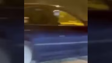 Quỳ gối cầu hôn bạn gái, nam thanh niên gặp tai nạn bởi màn drift giữa đường phố