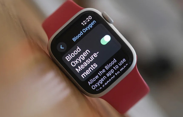 Ảnh minh họa Apple Watch 9 đang hiển thị cài đặt đo nồng độ oxy trong máu