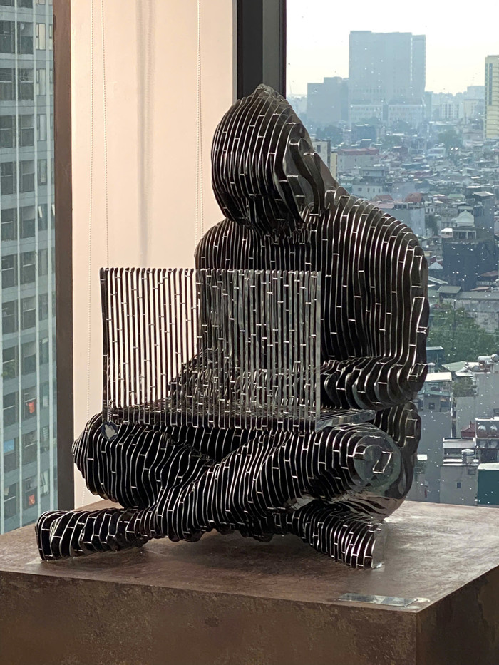 Tượng Satoshi dcd69c79b1903ace6381.jpg
