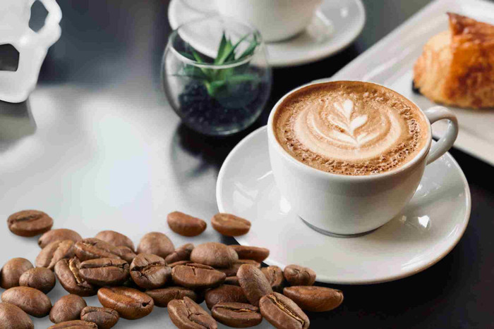 Thời điểm thưởng thức cà phê có thể ảnh hưởng rất lớn đến mức độ tỉnh táo, khả năng tập trung và thậm chí là cả chất lượng giấc ngủ vào cuối ngày