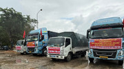 Một trong những đoàn xe thiện nguyện về vùng lũ của Chín Nghĩa