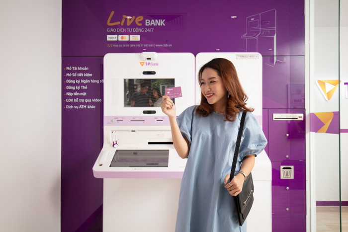 LiveBank 24/7 mang tới vô vàn tiện ích hiện đại, mới mẻ luôn khiến Gen Z mê tít, thích thú mỗi khi trải nghiệm.