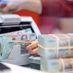 Giải bài toán đa mục tiêu của điều hành lãi suất
