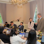 Bước đệm vươn tầm sự nghiệp cho nhà quản lý Việt