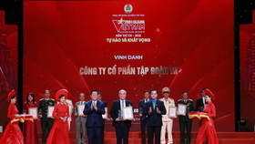 Tập đoàn TH Tập đoàn TH xuất sắc đón nhận giải thưởng "Vinh quang Việt Nam" năm 2025