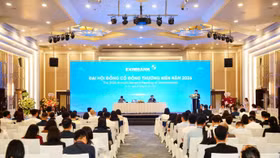 Toàn cảnh Đại hội đồng cổ đông thường niên năm 2026 của Eximbank được tổ chức tại Hà Nội
