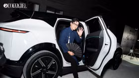 Nguyễn Hữu Anh, CEO của The First Management ấn tượng với độ êm ái khi di chuyển của VinFast VF 7