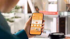 Thanh toán không tiền mặt tiết kiệm thời gian và giảm rủi ro giao dịch