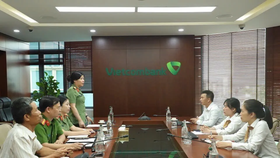 Vietcombank: Ngân hàng - Mặt trận đặc biệt trong công tác bảo vệ Tổ quốc (Kỳ 3)