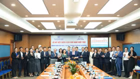 Long Châu – Bệnh viện Đại học Y Dược ký kết hợp tác chiến lược, đồng kiến tạo hệ sinh thái y tế vì sức khỏe người Việt