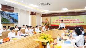 Phó Thống đốc đề nghị Ngân hàng Nhà nước khu vực 3 tiếp tục triển khai các giải pháp tháo gỡ khó khăn cho người dân