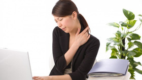 Thoái hóa cột sống cổ ở người trẻ – Dấu hiệu nhận biết và cách điều trị hiệu quả