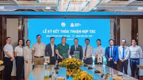 Bệnh viện Việt Đức và Bệnh viện Mặt Trời thực hiện nghi thức ký kết hợp tác