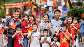 Vinamilk cùng Việt Nam rực rỡ trong ngày hội non sông