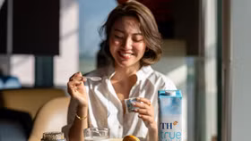 Trải nghiệm sản phẩm cao cấp, hoàn toàn từ thiên nhiên của TH trên các chuyến bay Vietnam Airlines