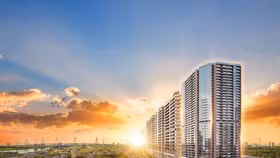 Noble Crystal Tay Ho WorldHotels Residences quy mô 5 tòa tháp cao 40 tầng, sở hữu tầm view panorama sông Hồng - Hồ Tây, cùng 4 mặt tiền khoáng đạt, liền kề công viên 65ha lớn bậc nhất Hà Nội. Dự án có gần 90% sản phẩm là căn hộ Sky Villa thông tầng, được ví như những dinh thự triệu USD xa xỉ trên không của Dubai