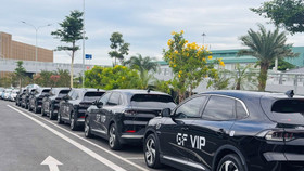 Green Future ra mắt dịch vụ đưa đón sân bay cao cấp với dàn xe điện VinFast VF 8, VF 9