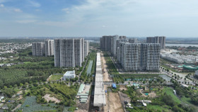 Ngóng thông xe đường trên cao Vành đai 3 TP.HCM: Cư dân tính đường về nhà bằng… vài bản nhạc