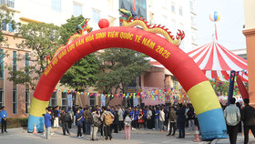 Ngày hội giao lưu văn hóa sinh viên quốc tế 2025 là sự kiện thường niên được mong chờ tại Đại học Công nghiệp Hà Nội