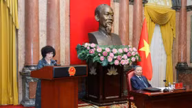 Anh hùng Lao động Thái Hương phát biểu tại sự kiện