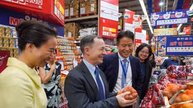 MM Mega Market và Đại sứ quán Hoa Kỳ phối hợp USDA triển khai chương trình xúc tiến nông sản tại Việt Nam