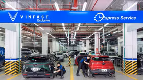 400 xưởng dịch vụ, 150.000 cổng sạc của VinFast xóa băn khoăn "xe điện có đi được xa"