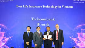 Techcom Life giữ vững vị trí số 1 bancassurance, lọt top 5 doanh thu phí bảo hiểm mới