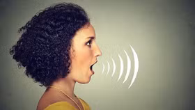 Nguyên nhân gây khàn tiếng và cách hỗ trợ cải thiện từ thảo dược