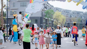 Sống lại tuổi thơ cùng "Lễ hội mùa hè Eco Central Park 2025"